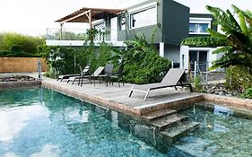 T3 Lumineux Avec Vue Exceptionnelle Et Piscine Oasis De Nature Et Serenite